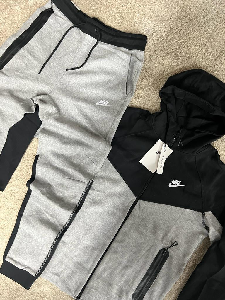 Chandal Nike Tech Fleece 2024