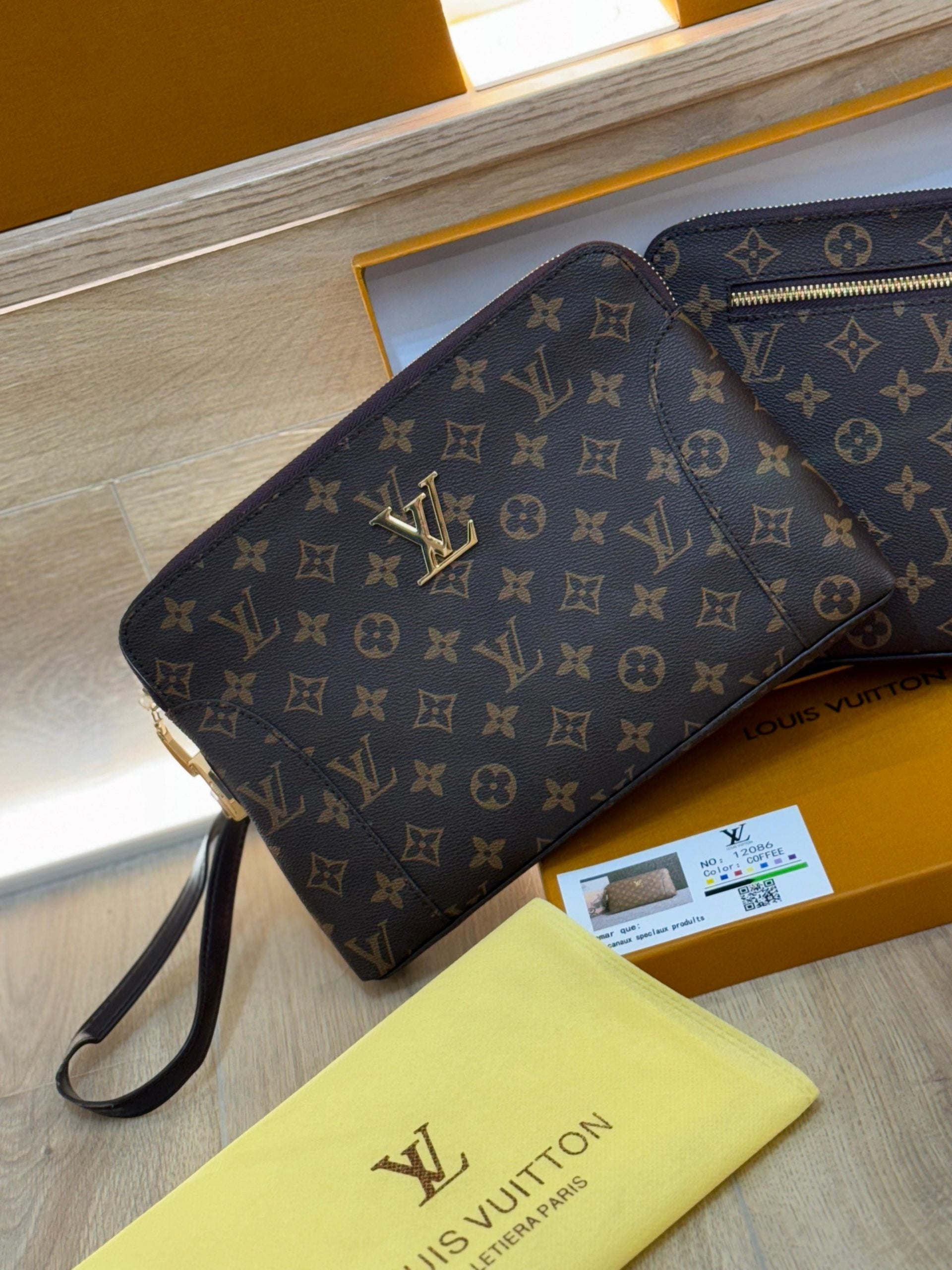 Bolso LOUIS VUITTON Hombre