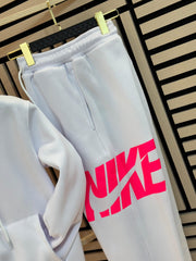 Chandal nike blanco y rosa